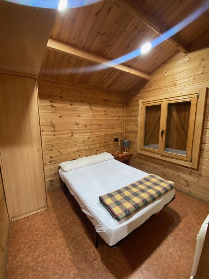 גראוס Bungalow & Camping Fuente De Regrustan מראה חיצוני תמונה