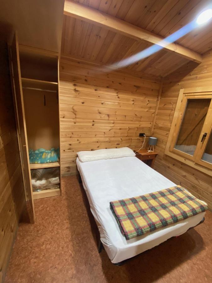 גראוס Bungalow & Camping Fuente De Regrustan מראה חיצוני תמונה