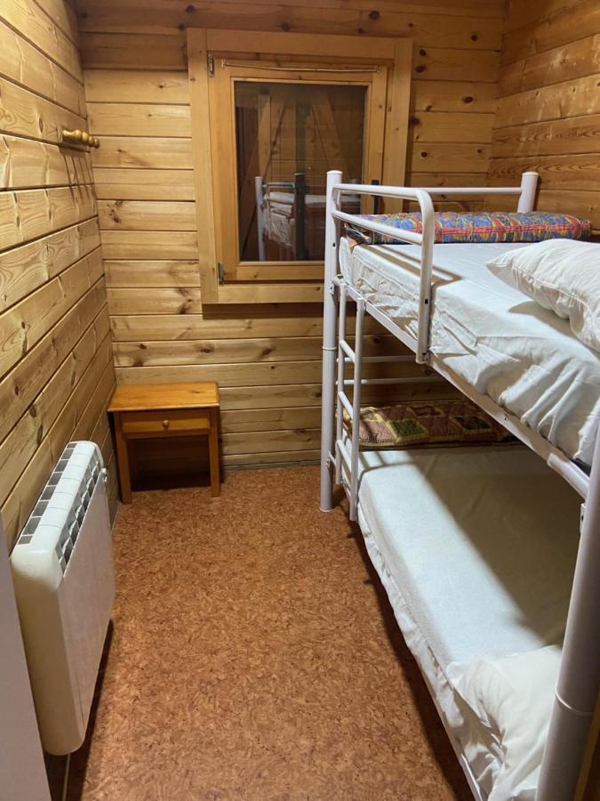 גראוס Bungalow & Camping Fuente De Regrustan מראה חיצוני תמונה